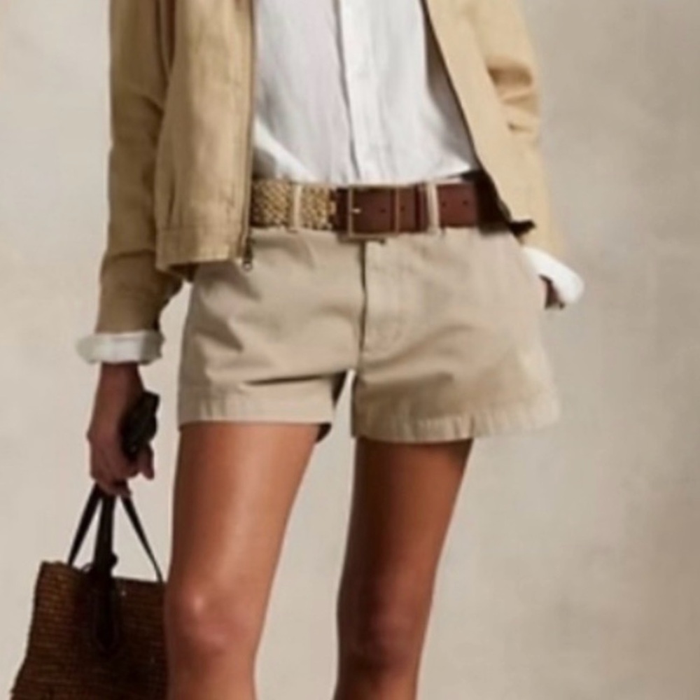 Women's Cotton Chino Shorts in Tan